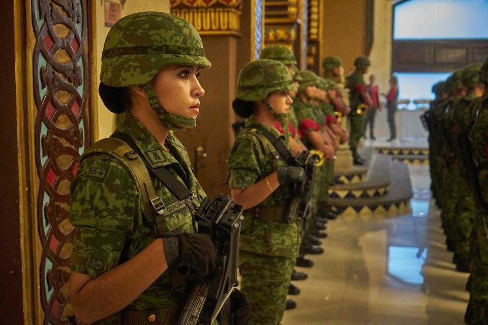 Women soldier Mexico